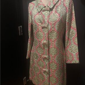 Rare *** Elegant Pink Green Gold  Brocade Statement Coat 1960’s Vintage